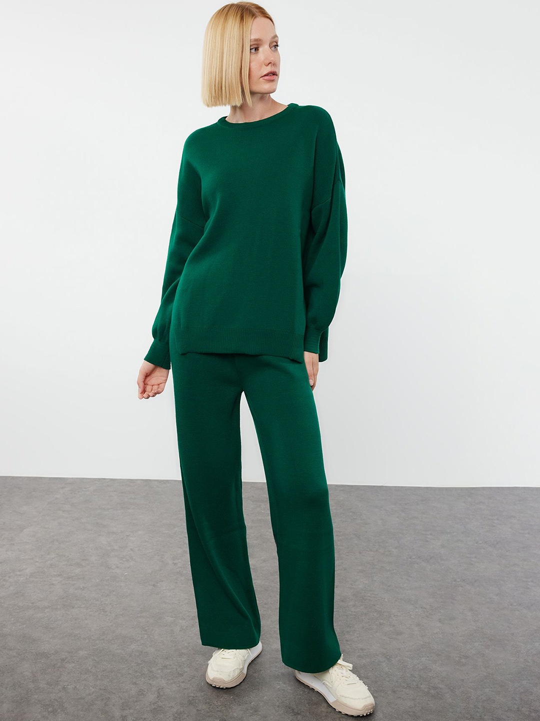 

Trendyol Long Sleeves Acrylic Sweatshirt With Trouser, Green