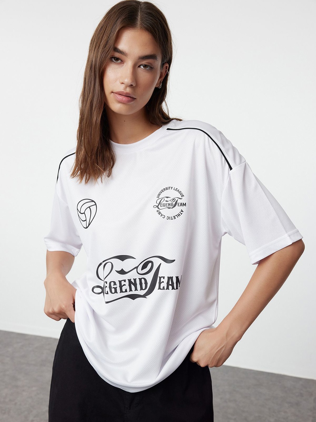 

Trendyol Women Typography T-shirt, Na
