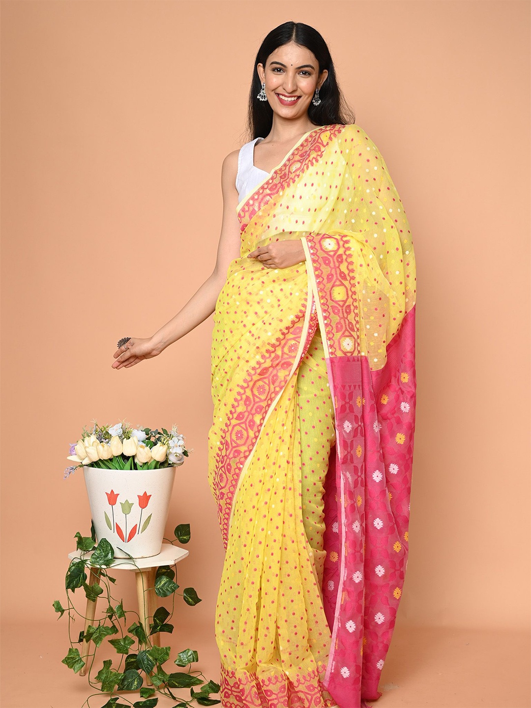 

BEATITUDE Ethnic Motifs Pure Cotton Saree, Yellow