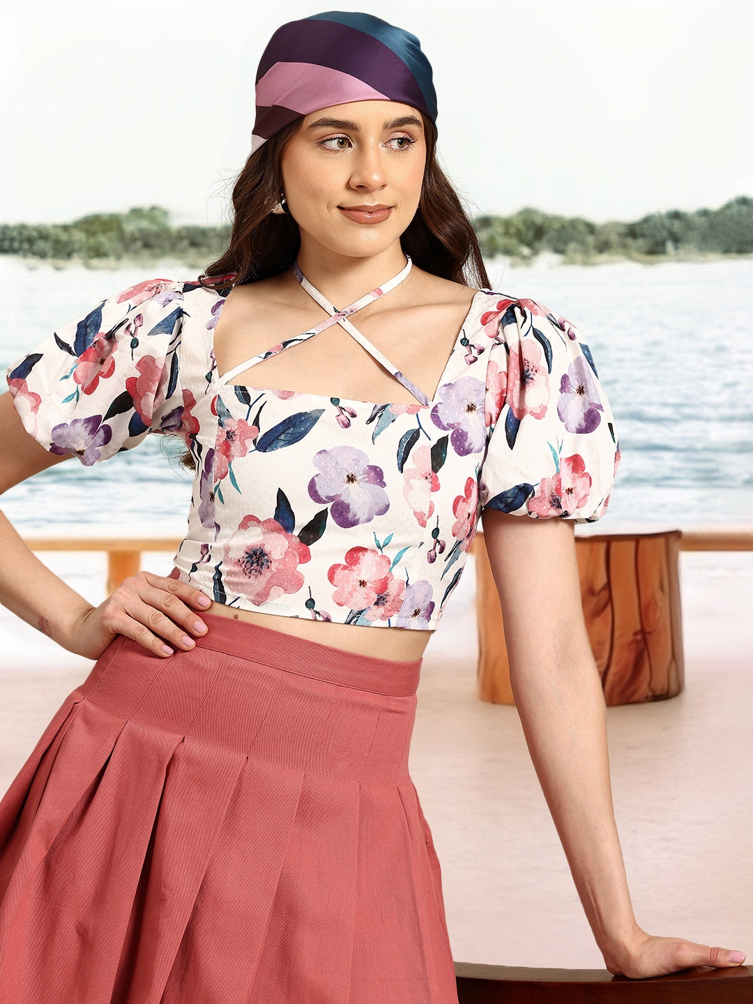 

Mast & Harbour Floral Print Square Neck Puff Sleeve Crop Top, White