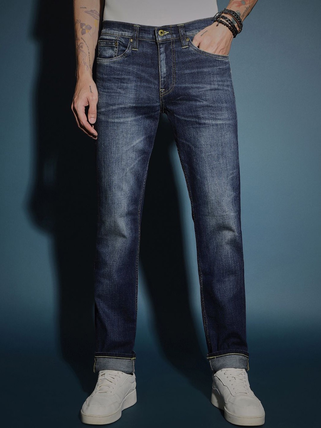 

Lee Men Slim Fit Light Fade Stretchable Mid Rise Jeans, Blue