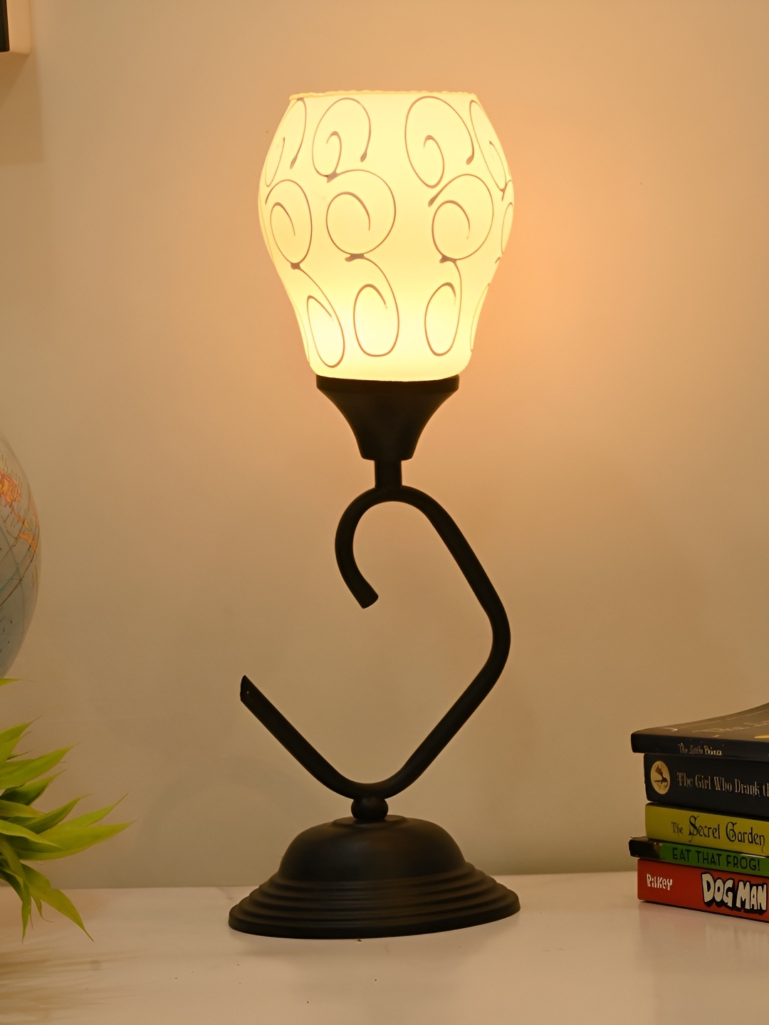 

Afast Gold-Toned & Black Printed Glass Contemporary Table Lamp With Adjustable Cord