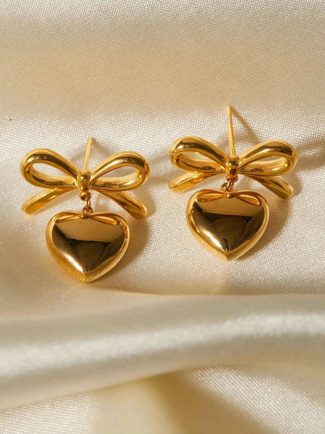 

Inaya 18Kt Gold Plated Heart Shaped Stainless Steel Drop Earrings