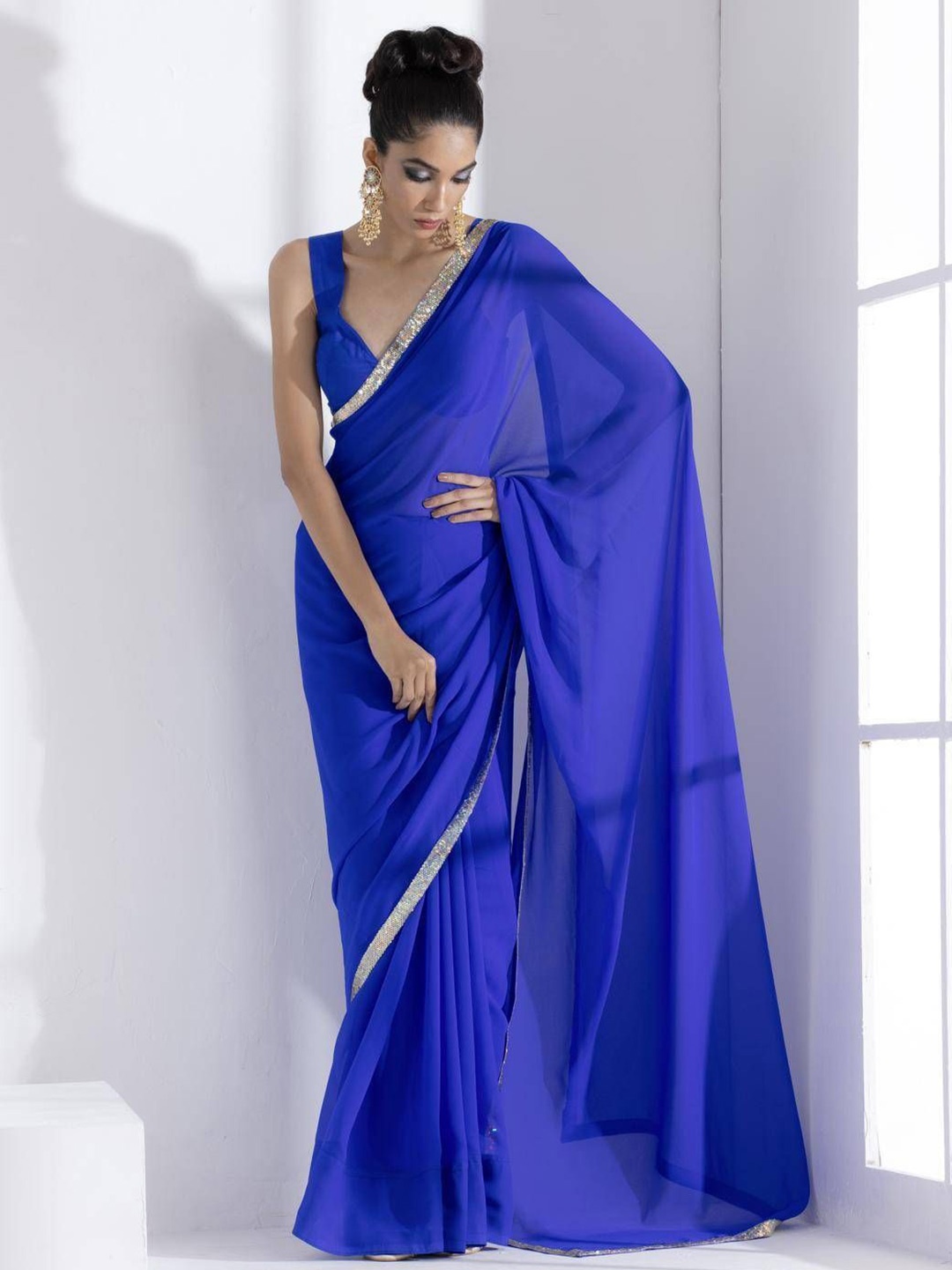 

Swtantra Sequinned Poly Georgette Saree, Blue