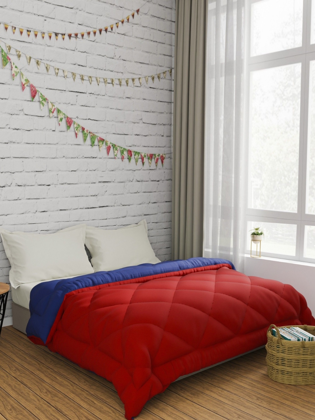 

LA VERNE Maroon & Blue Geometric Heavy Winter 350 GSM Double Bed Comforter