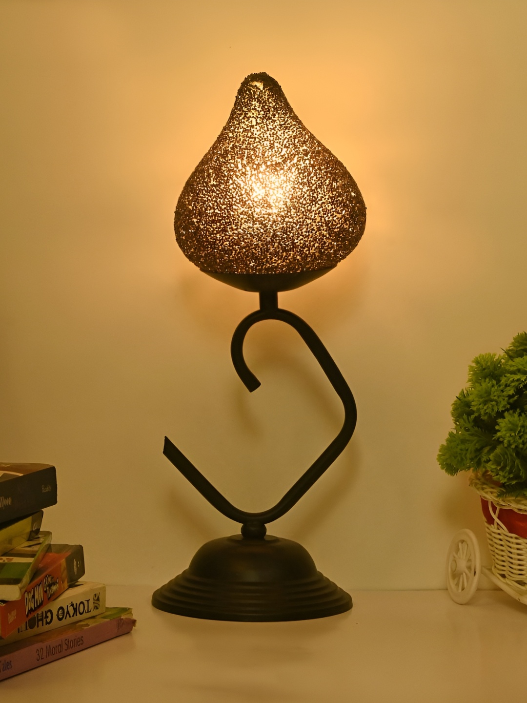 

Afast Brown & Black Textured Traditional Abstract Glass Table Lamp With Adjustable Cord