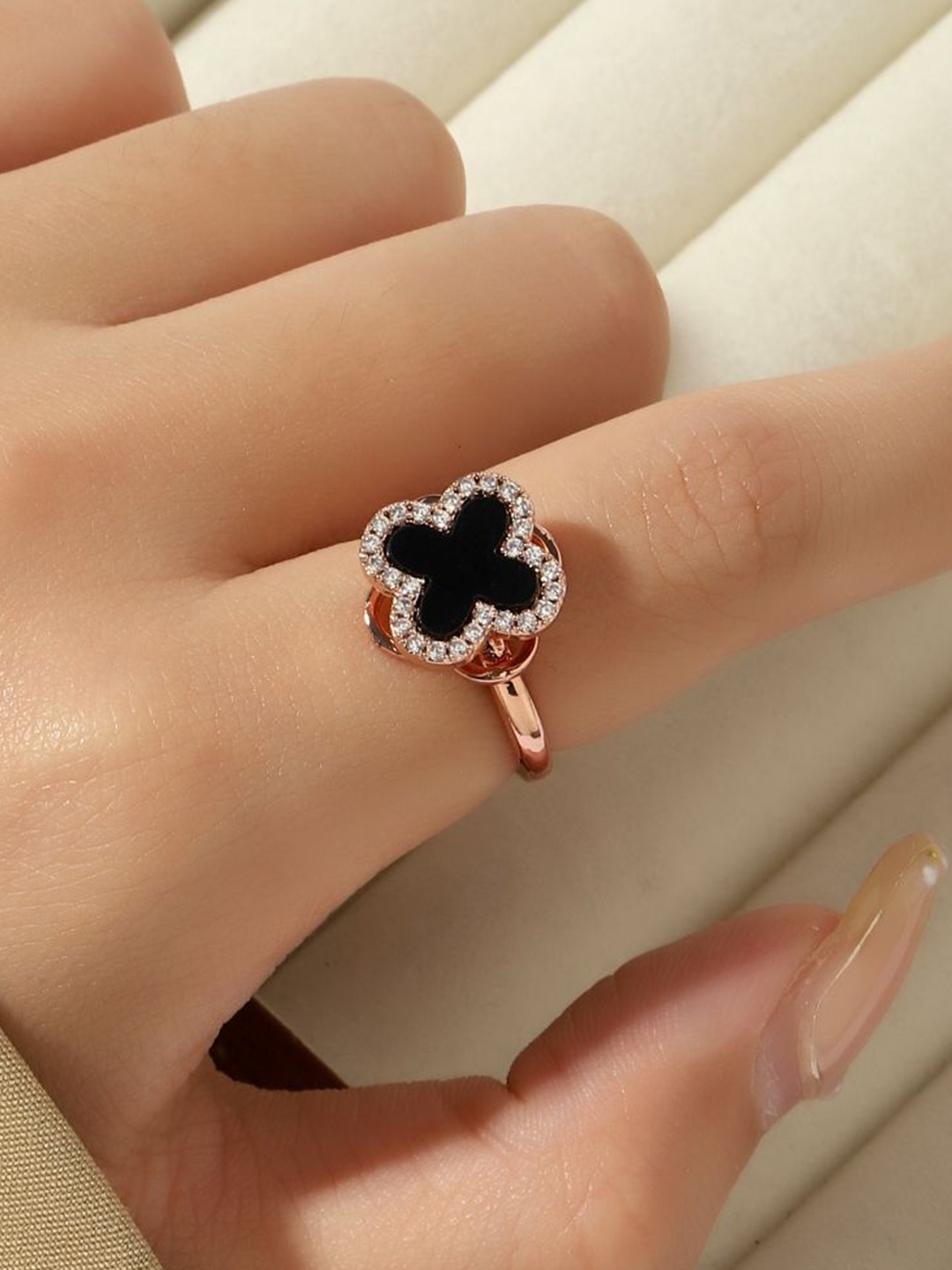 

SALTY Arcelia 14K Gold-Plated Clover Spinner Crystal Stone-Studded Ring