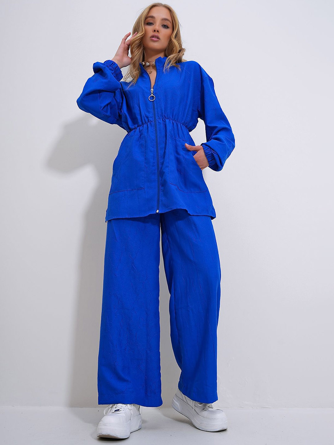 

Trend Alacati stili Round-Neck Long Sleeve Top & Trouser, Blue