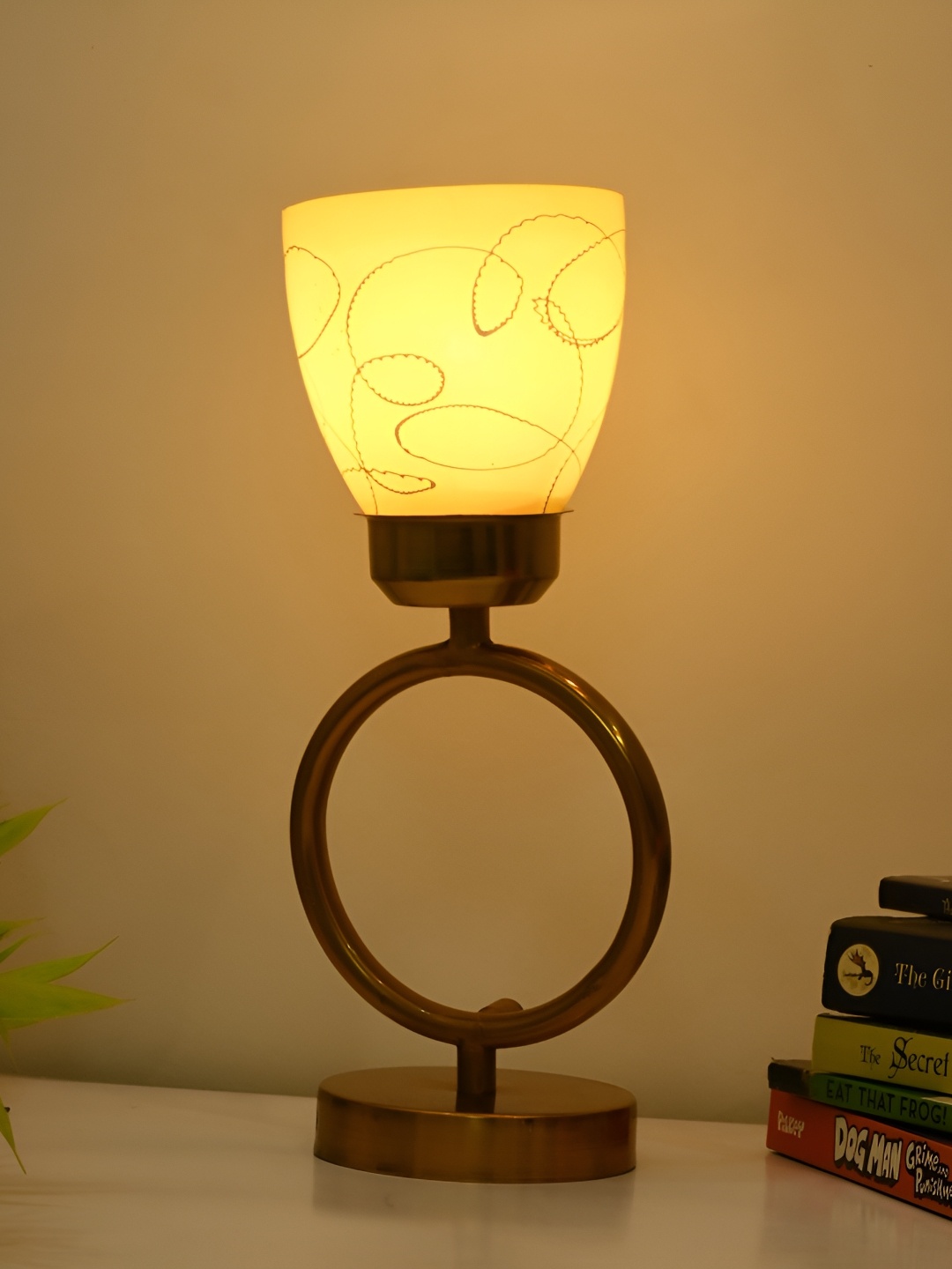 

Afast Yellow Printed Traditional Bell Shaped Glass Table Lamp With Adjustable Cord