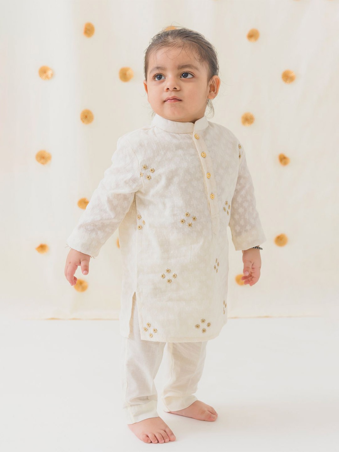 

Tiber Taber Boys Floral Embroidered Pure Cotton Straight Kurta with Trousers, Cream