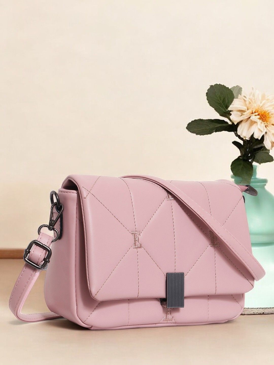 

Exotic PU Swagger Sling Bag, Pink