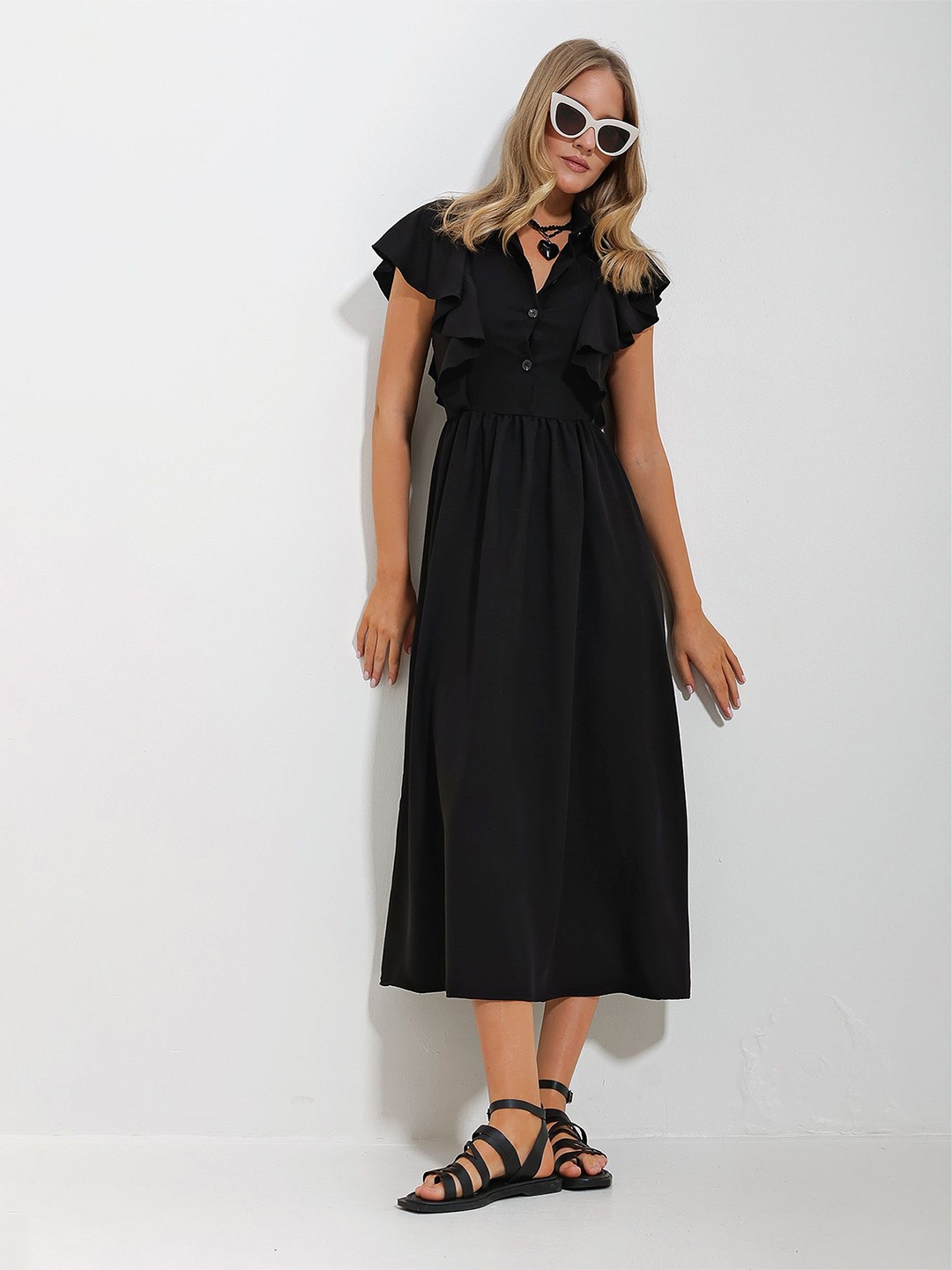 

Trend Alacati stili Shirt Collar A-Line Midi Dress, Black