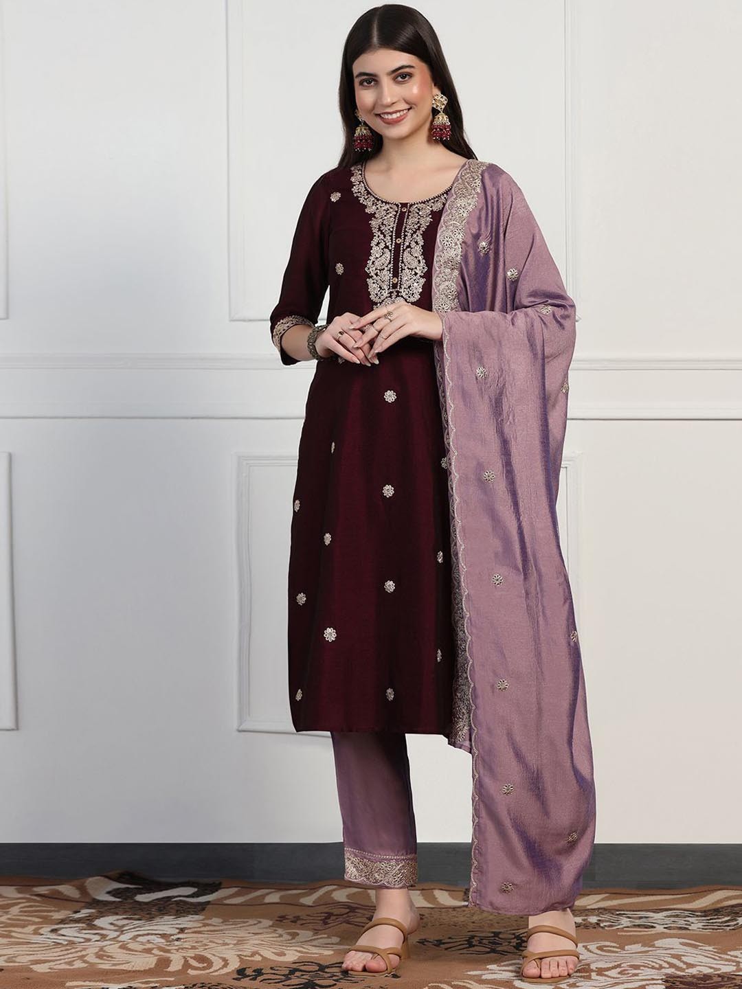 

FASHION DREAM Ethnic Motifs Embroidered Straight Kurta With Salwar & Dupatta, Violet