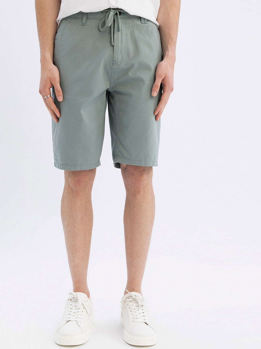 

DeFacto Men Mid-Rise Cotton Shorts, Green