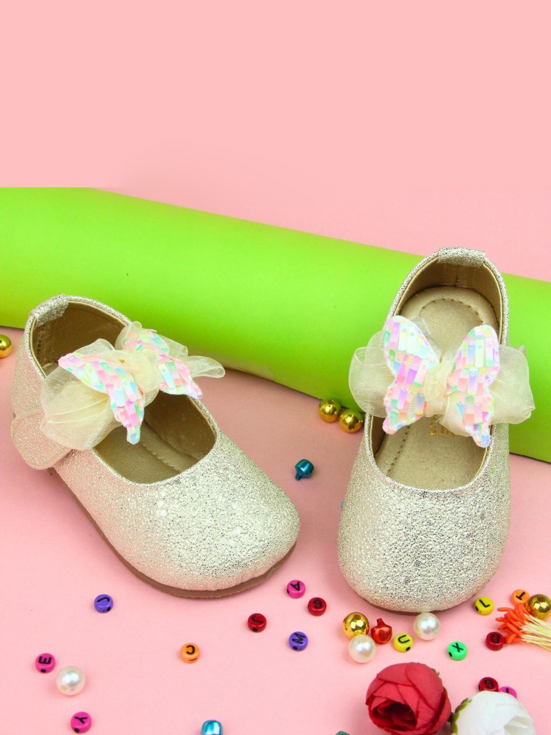 

NESKA MODA Girls Ballerinas with Bows Flats, Gold