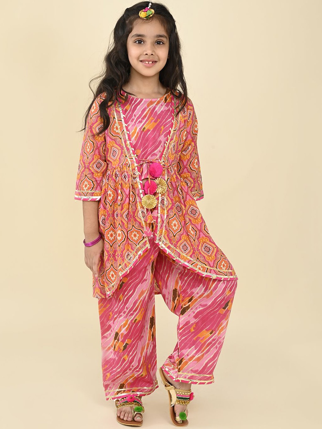 

LIL PITAARA Girls Floral Printed Regular Gotta Patti Pure Cotton Top with Palazzos & Shrug, Pink