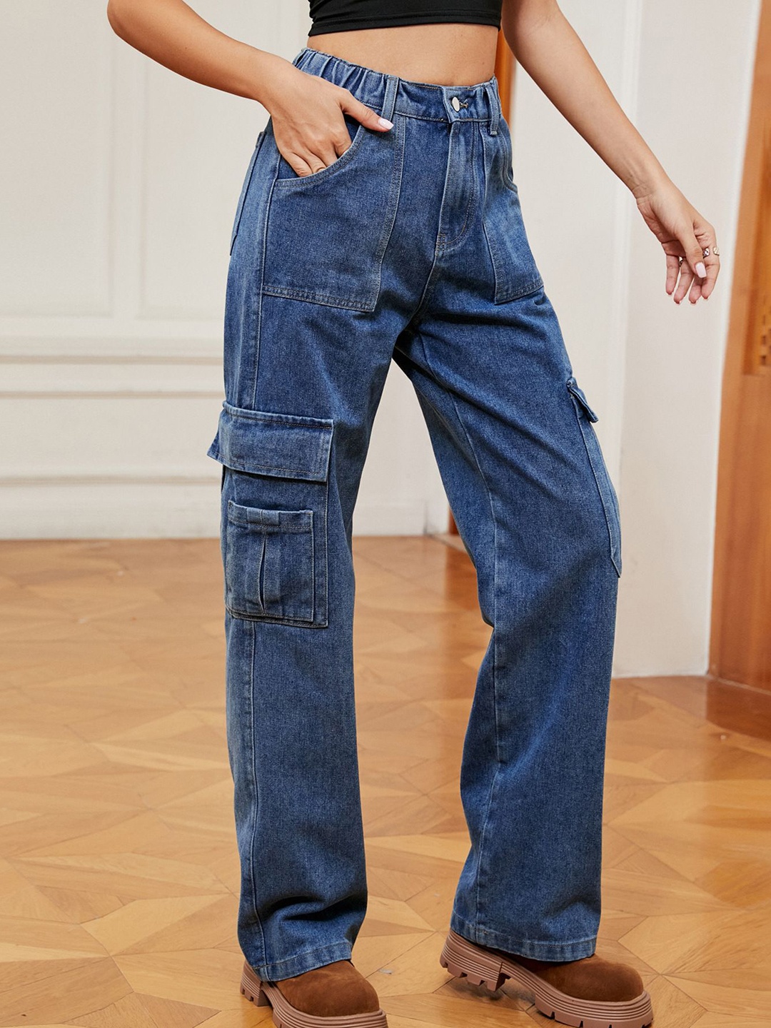 

StyleCast Women Slim Fit Mildly Distressed Stretchable Jeans, Blue