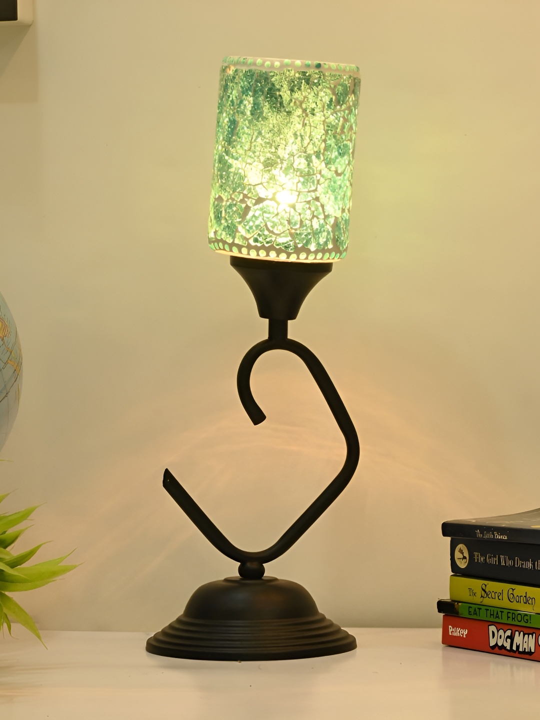 

Afast Sea Green & White Textured Traditional Cylindrical Glass Table Lamp