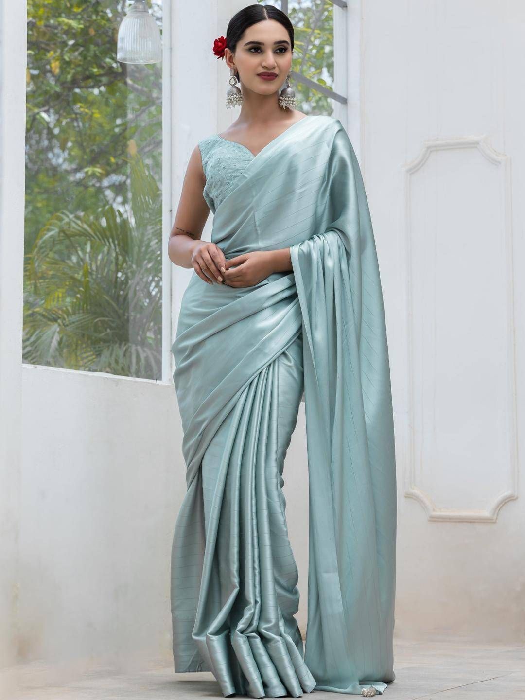 

Swtantra Striped Satin Saree, Green