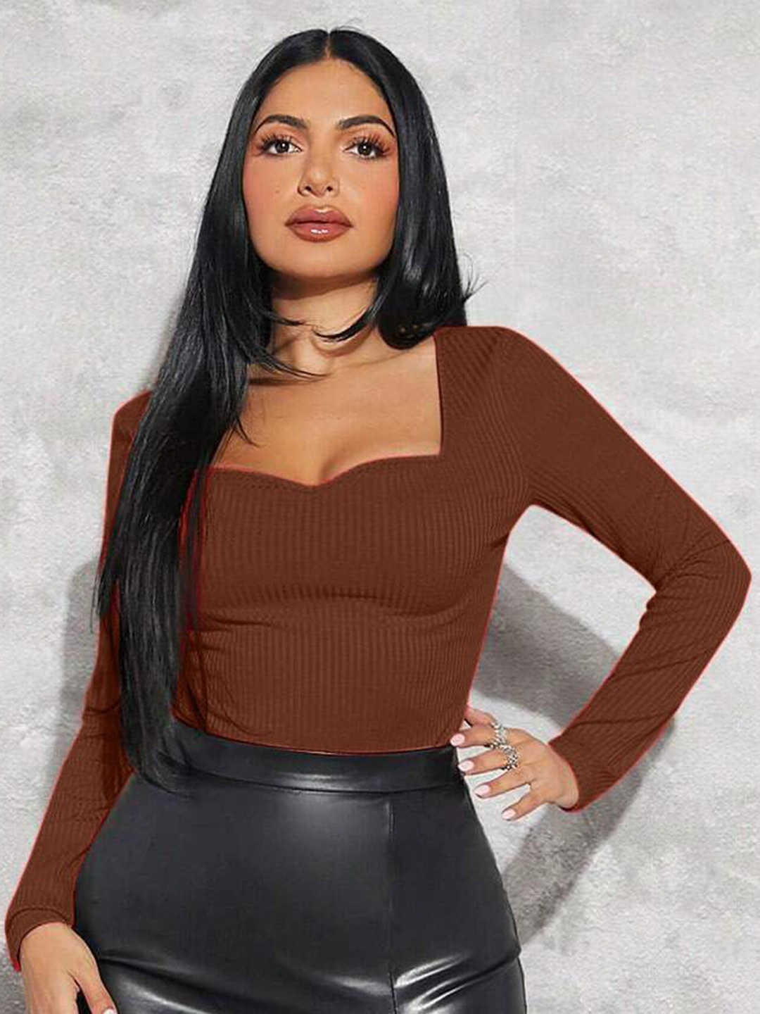 

Tivante Sweetheart Neck Cotton Top, Brown