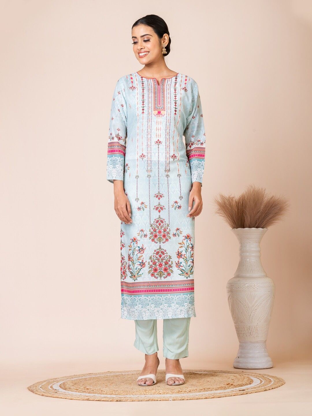 

SARSO Ethnic Motifs Printed Notched Neck Straight Kurta, Blue