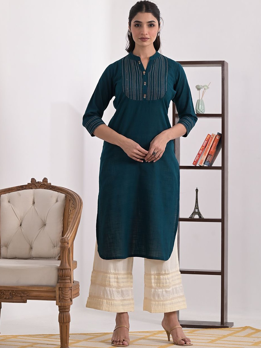 

ARAVALII Mandarin Collar Thread Work Cotton Straight Kurta, Teal