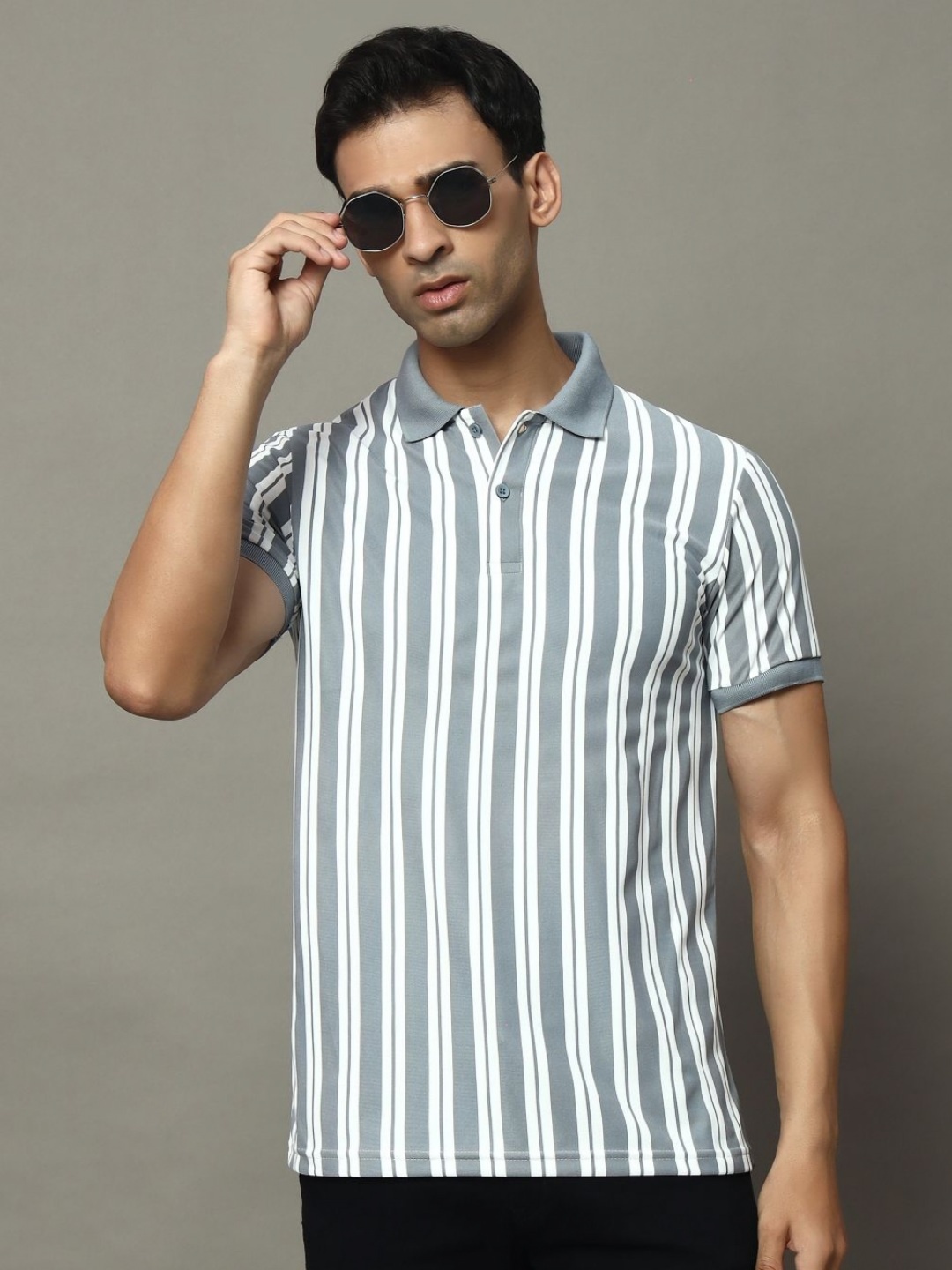 

OGEN Men Striped Polo Collar Monochrome Pockets T-shirt, Grey