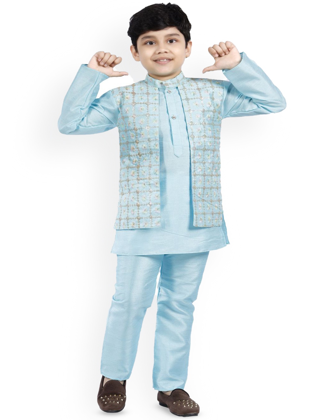 

BAESD Boys Floral Embroidered Mandarin Collar Sequinned Straight Kurta with Pyjamas, Blue