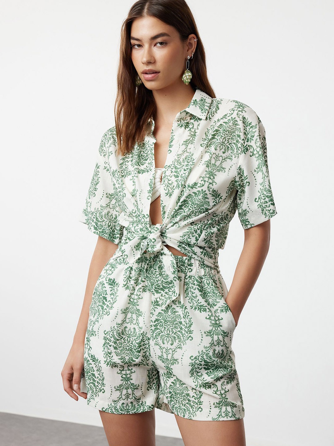 

Trendyol Floral Printed Shirt With Shorts, White