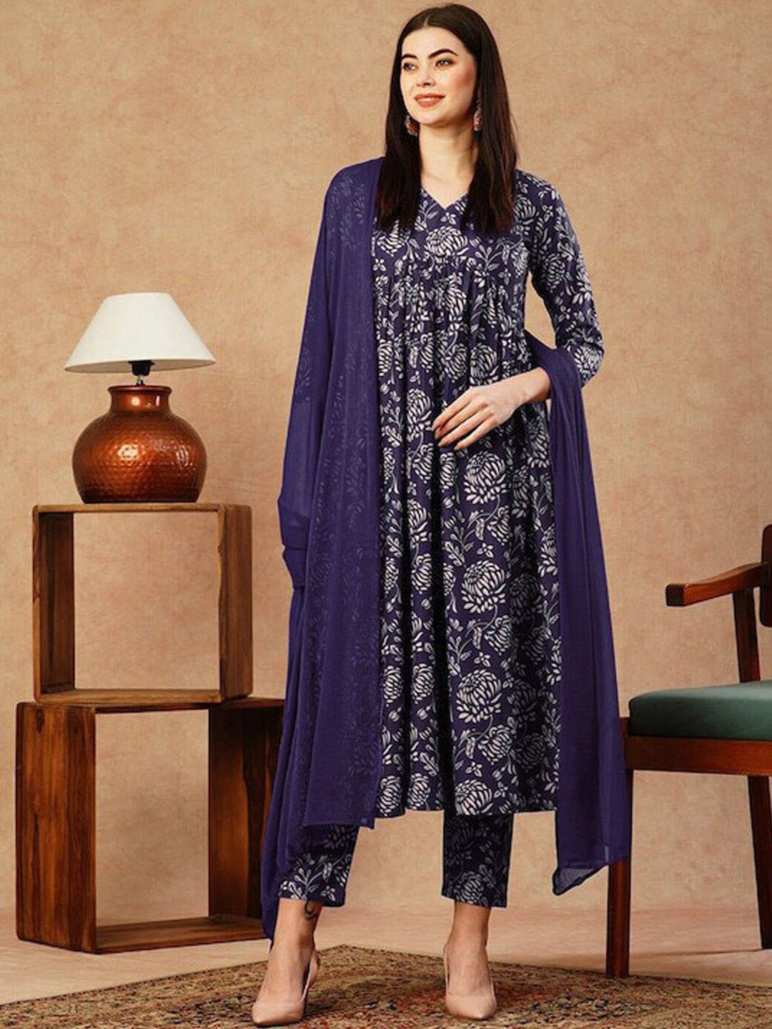 

GoSriKi Floral Printed V-Neck Anarkali Kurta With Trousers & Dupatta, Purple