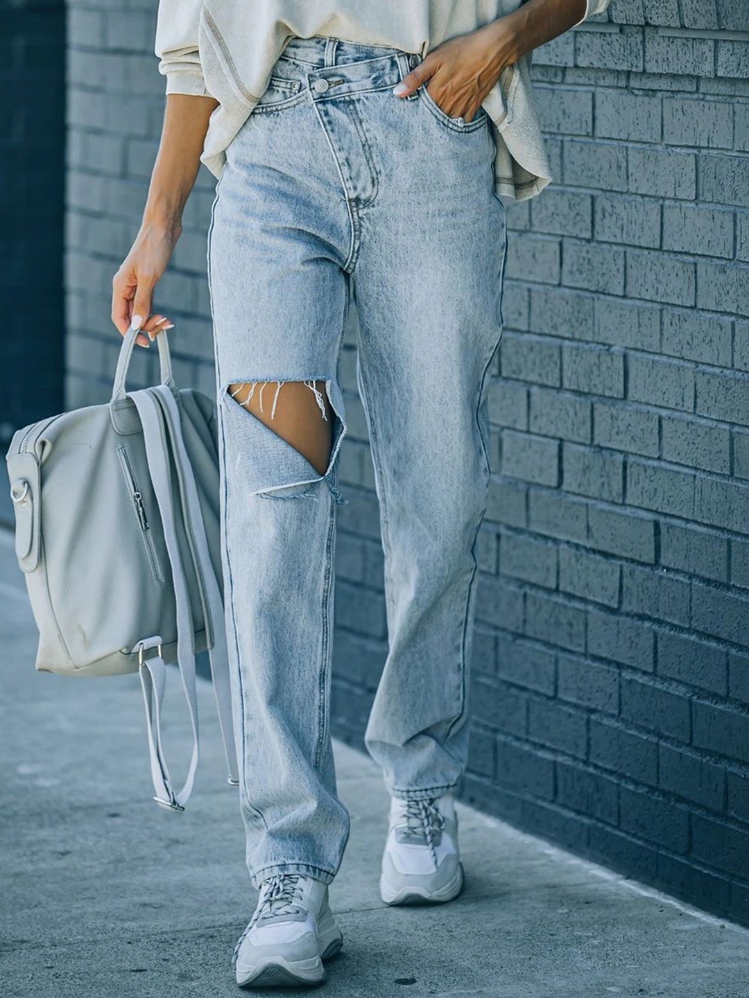 

StyleCast Women Slash Knee Stretchable Jeans, Blue