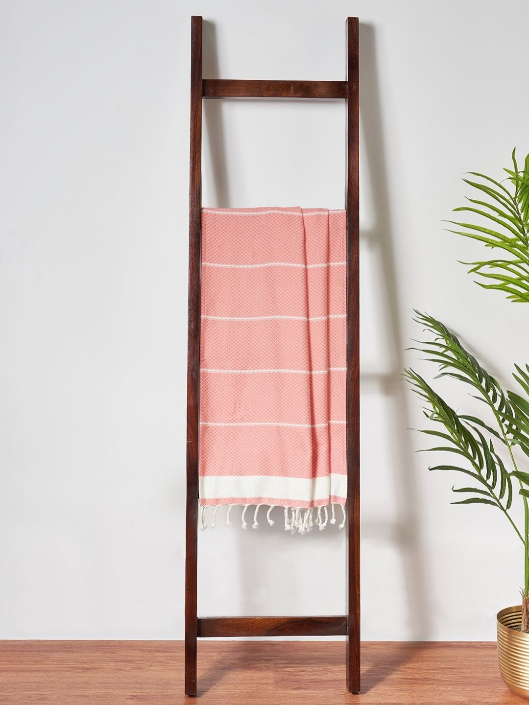 

Living scapes by Pantaloons Pink & White Striped Cotton 520 GSM Bath Towel
