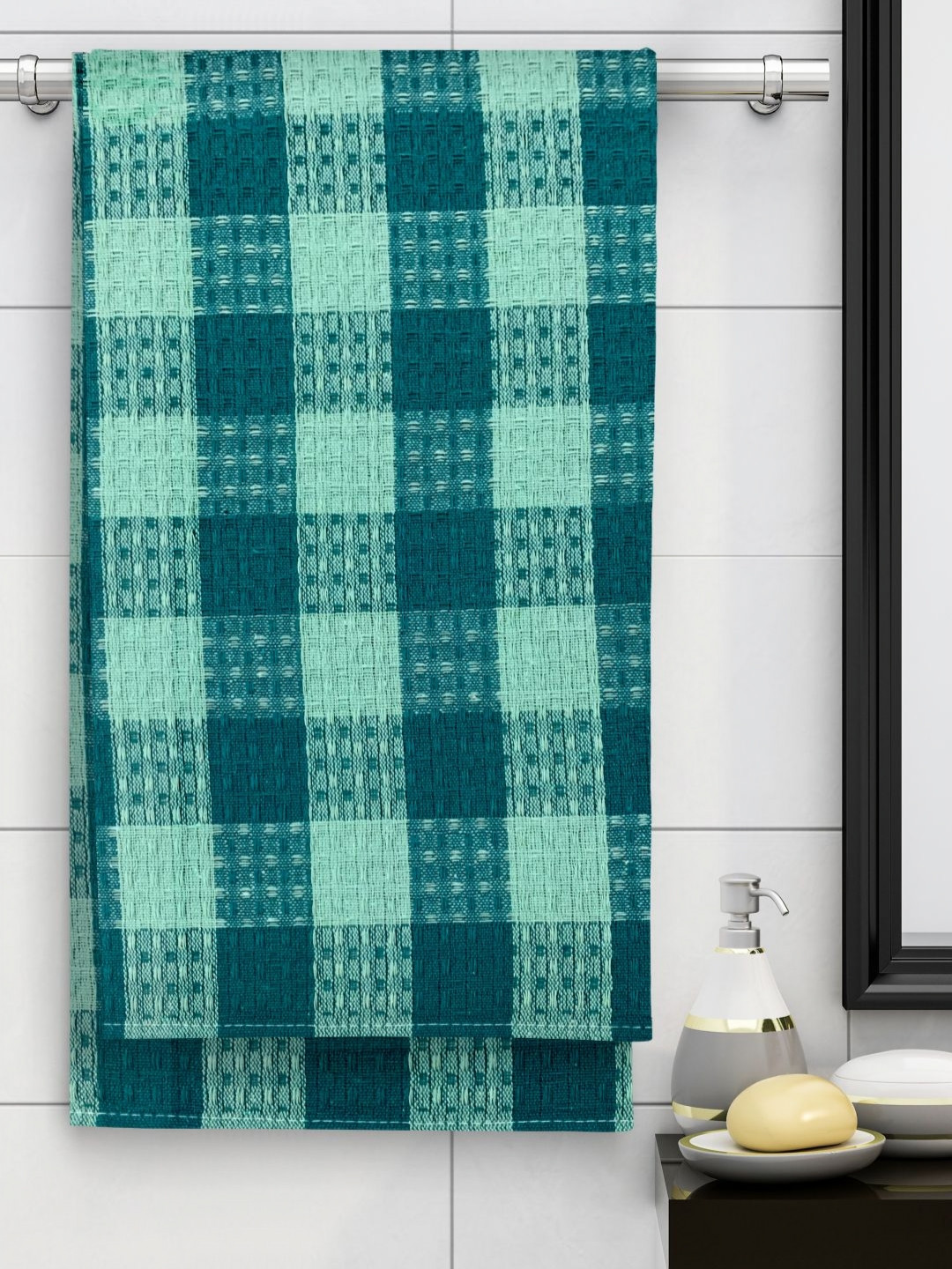 

Aura Green Checked Cotton 210 GSM Bath Towel