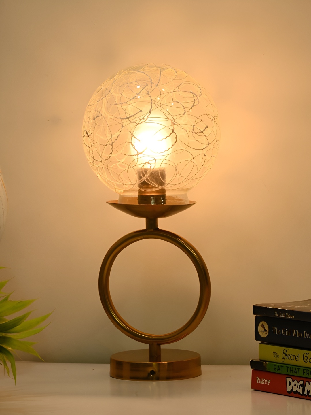 

Afast White Printed Traditional Spherical Glass Table Lamp With Adjustable Cord