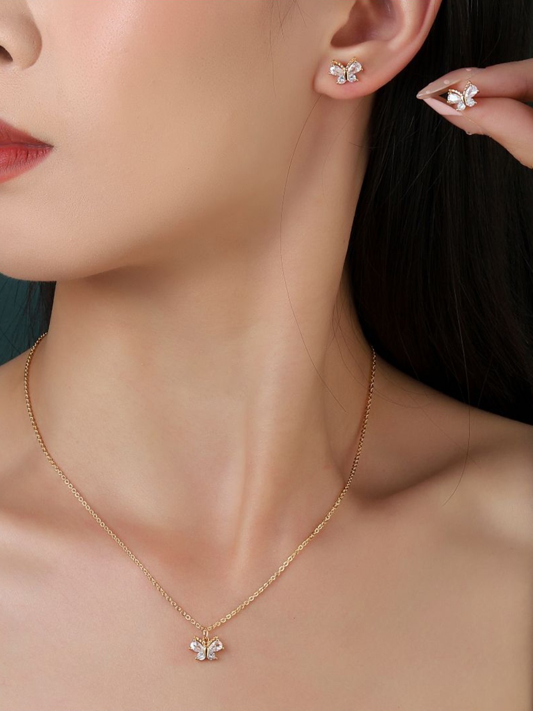 

SALTY Gold-Plated Crystal Stone-Studded Necklace and Earrings