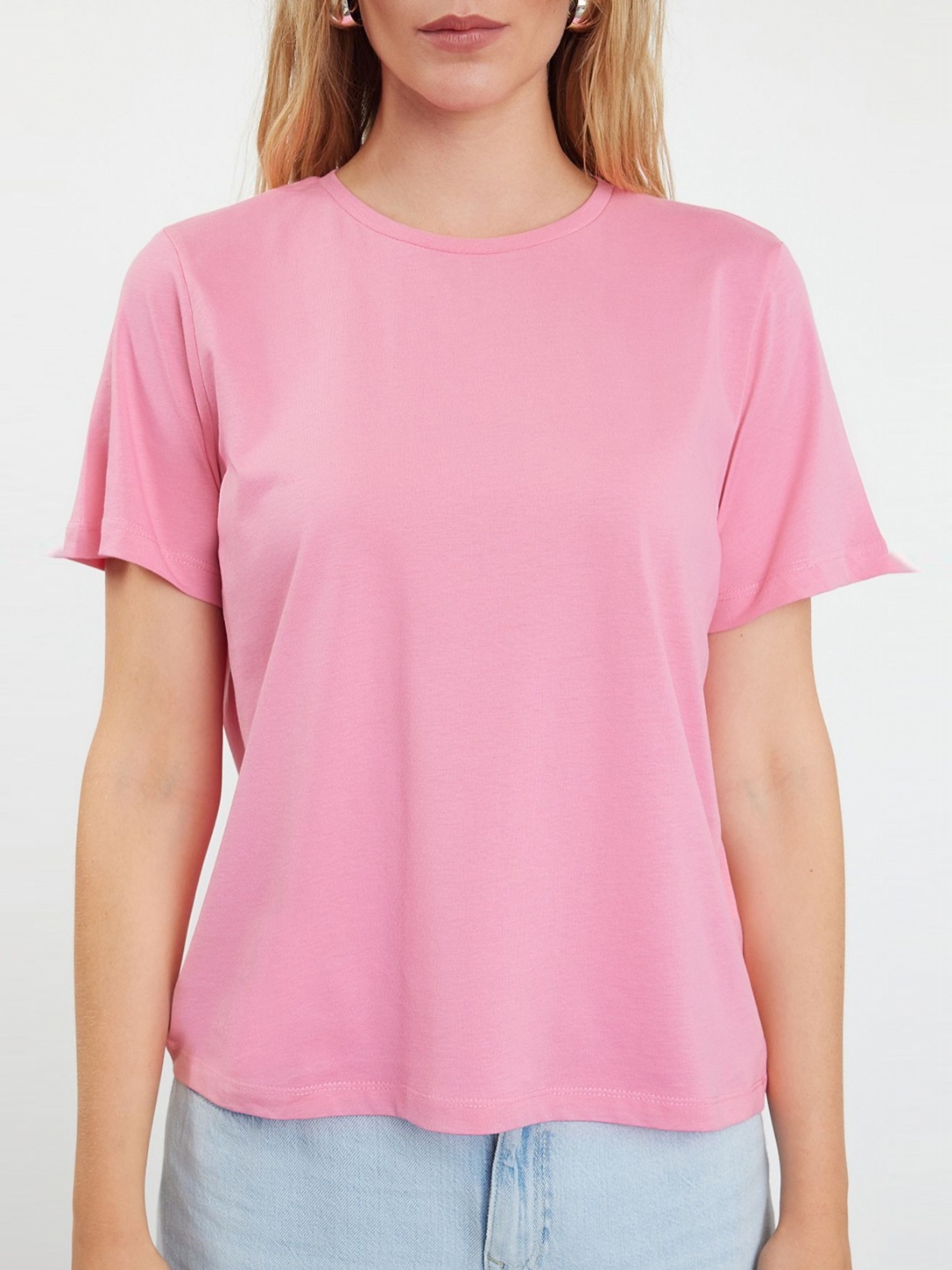 

Trendyol Women V-Neck Extended Sleeves Pockets T-shirt, Na