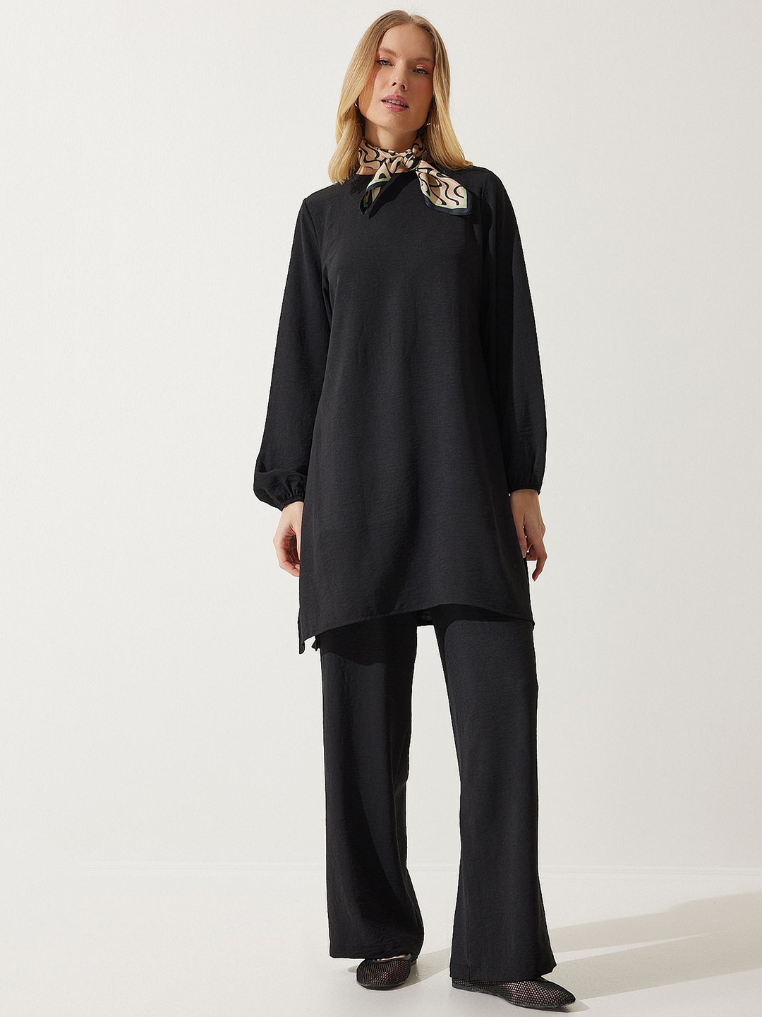 

Happiness istanbul Tunic With Trouser, Black