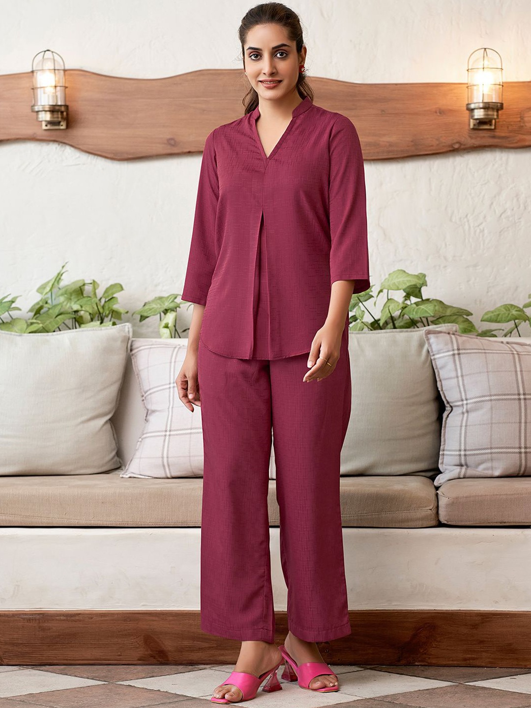 

Selvia Mandarin Collar Top With Trouser, Maroon