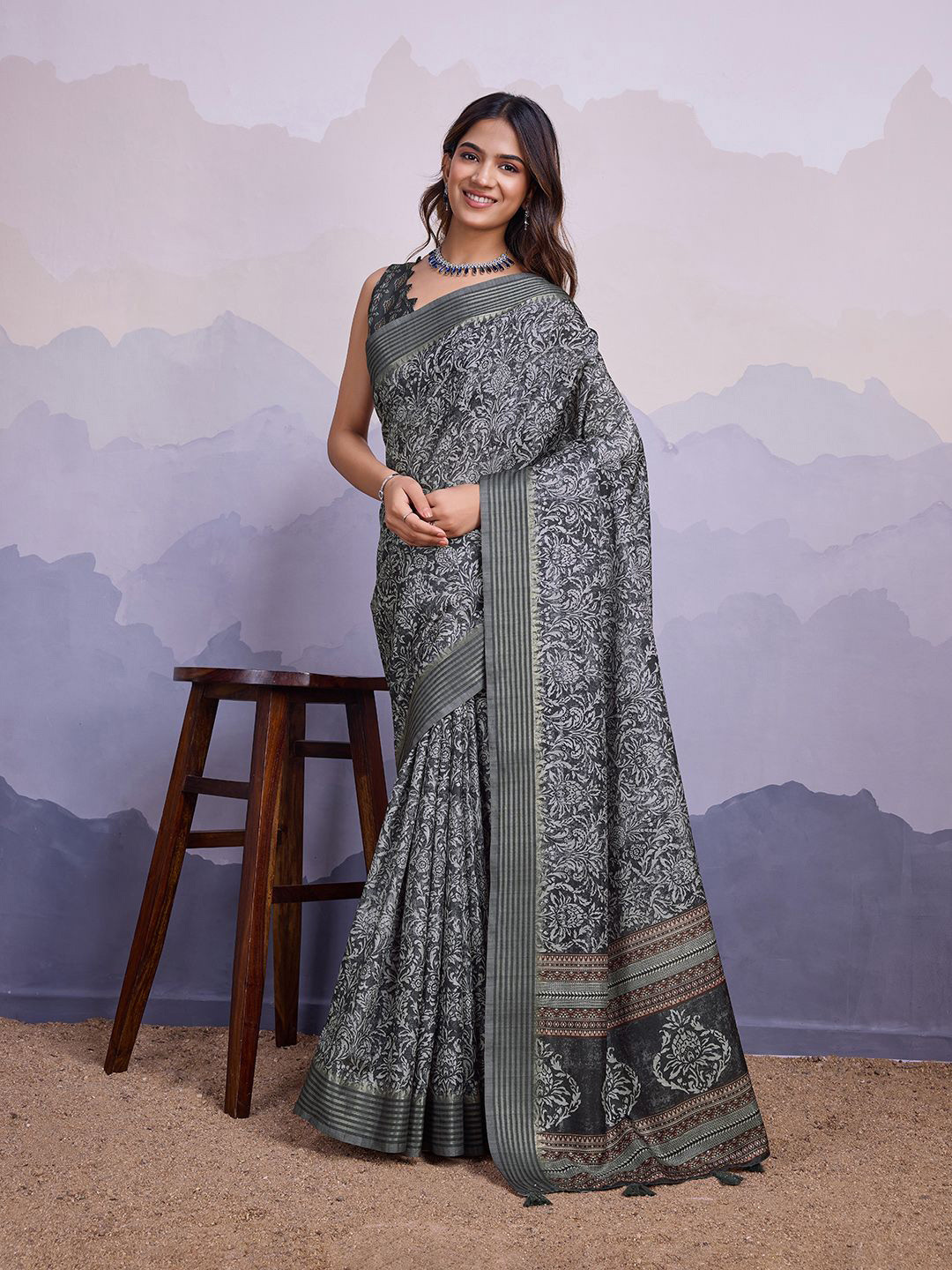 

Mitera Ajrak Block Saree, Grey