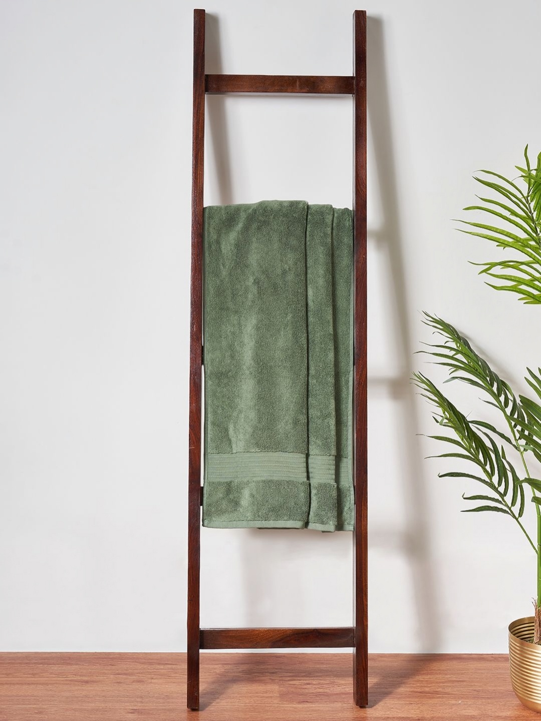 

Living scapes by Pantaloons Green Self Designed Cotton 550 GSM Bath Towel