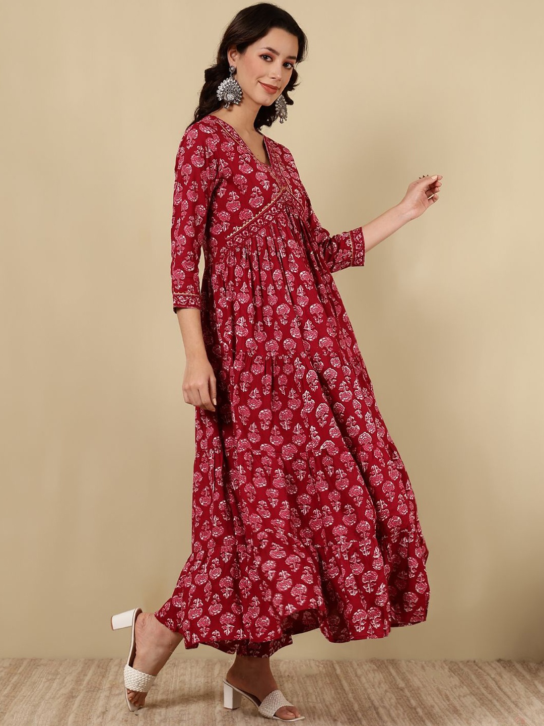 

GLAM ROOTS Floral Printed V-Neck Anarkali Kurta, Burgundy