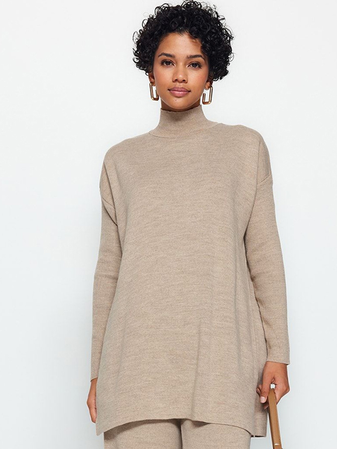 

Trendyol Turtle Neck Acrylic Longline Top With Trousers, Beige