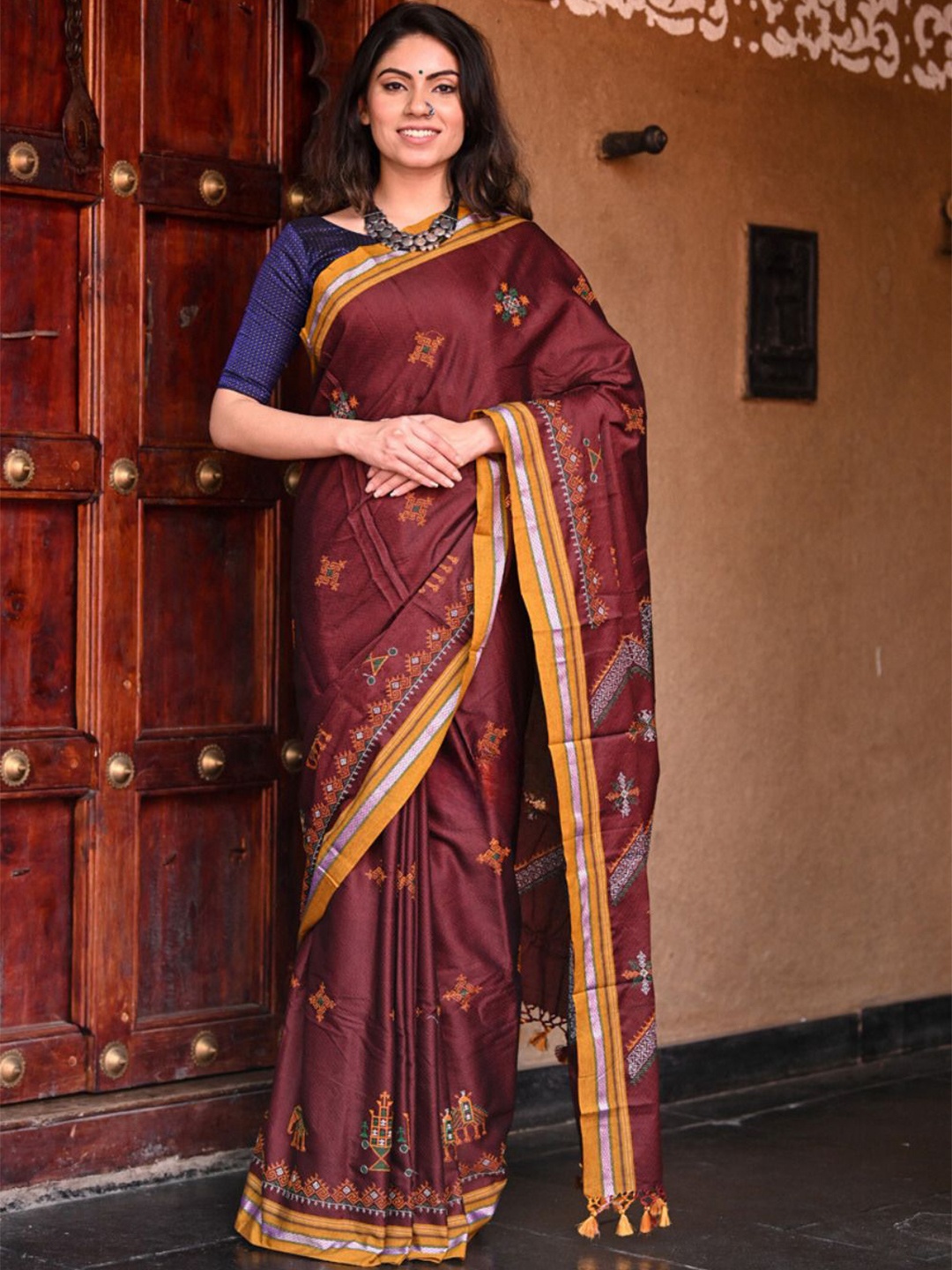 

Very Much Indian Ethnic Motifs Embroidered Cotton Saree, Brown