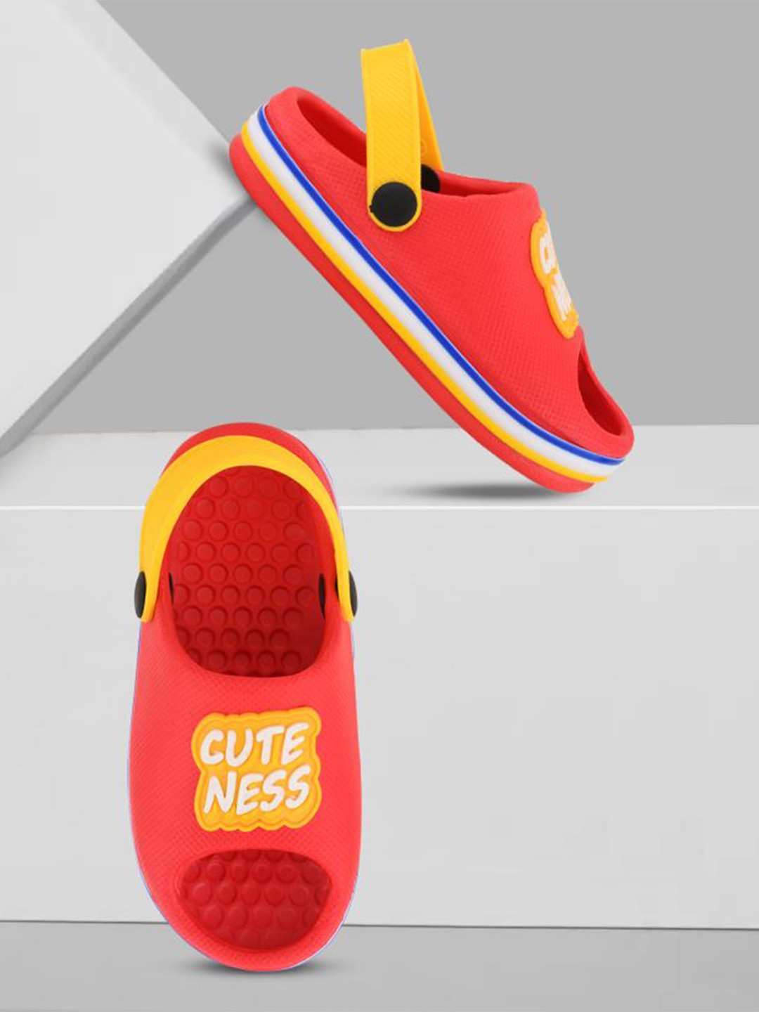 

Smartots Kids Croslite Clogs, Red