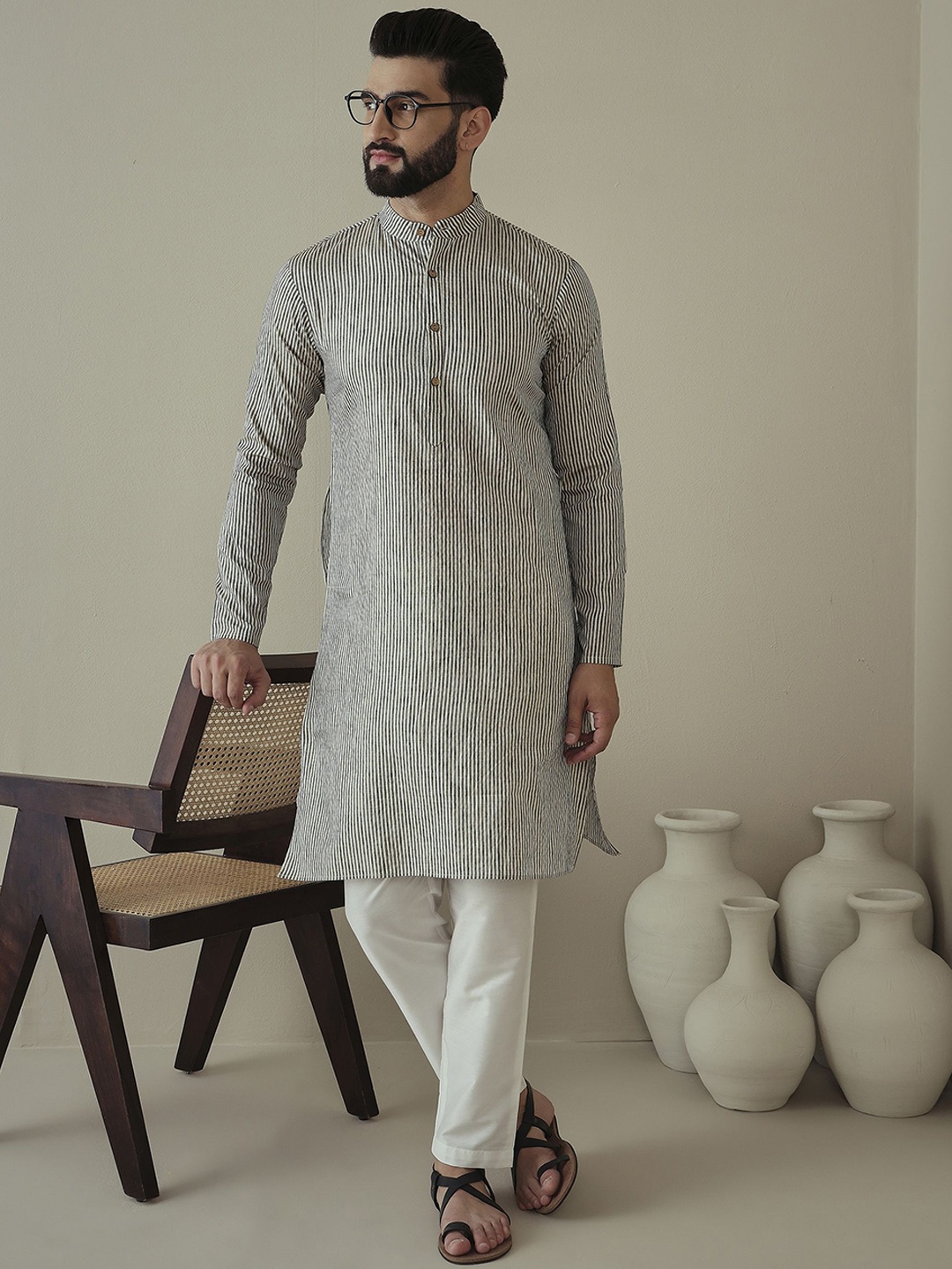 

Inddus Men Striped Regular Kurta with Trousers, Grey