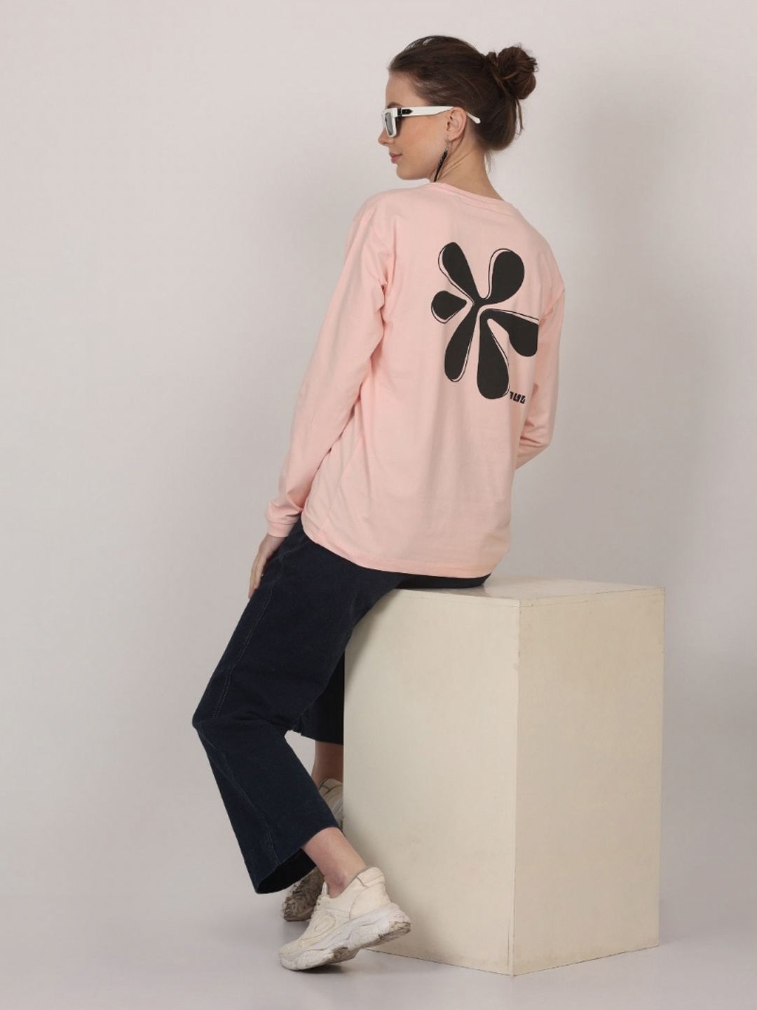 

AECK Women Pockets T-shirt, Peach