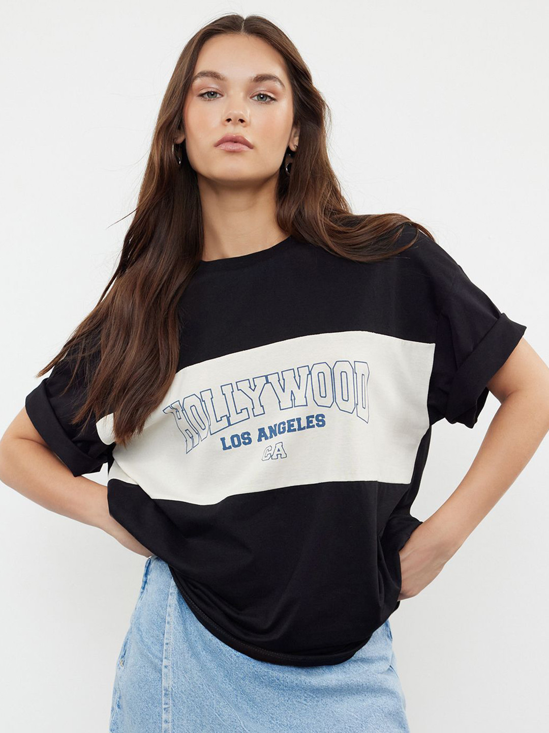 

Trendyol Women Colourblocked Extended Sleeves T-shirt, Na