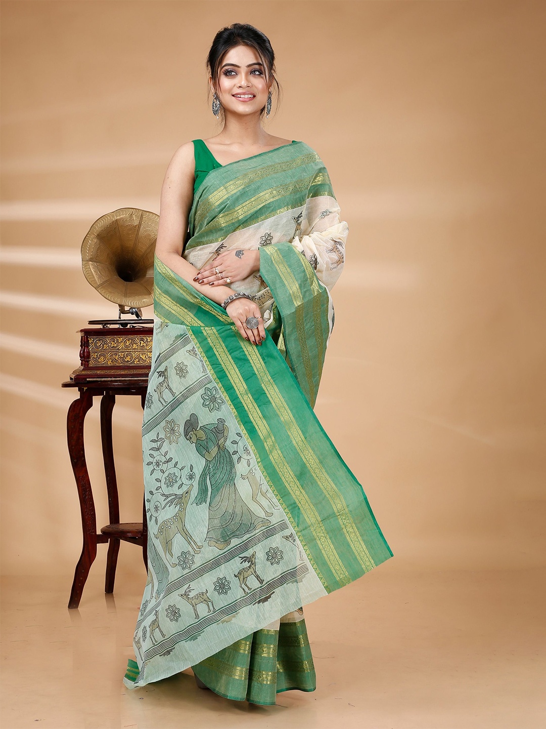 

PuJoy Woven Design Zari Pure Cotton Taant Saree, Green