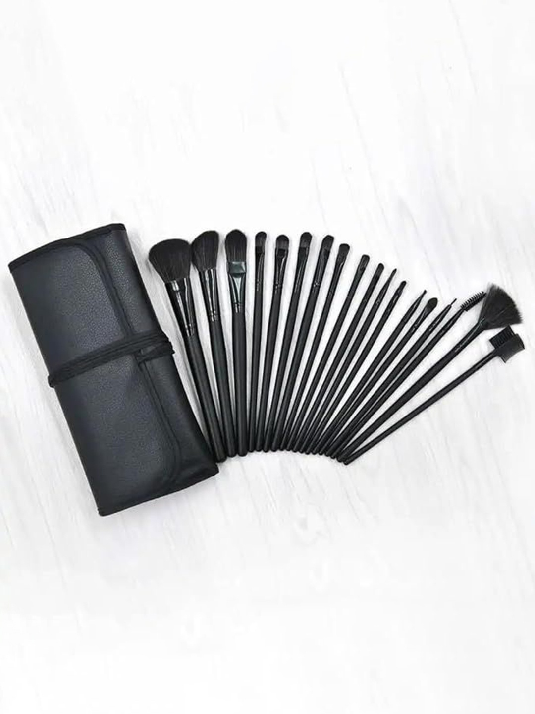 

YELGO Set Of 24 Soft Bristle Makeup Brushes With Leatherette Case, Black