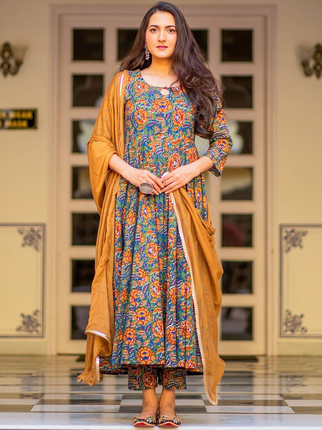 

GoSriKi Floral Printed Keyhole Neck Anarkali Kurta With Trousers & Dupatta, Blue